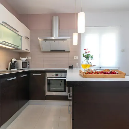 Lota-trogir Appartamento Traù